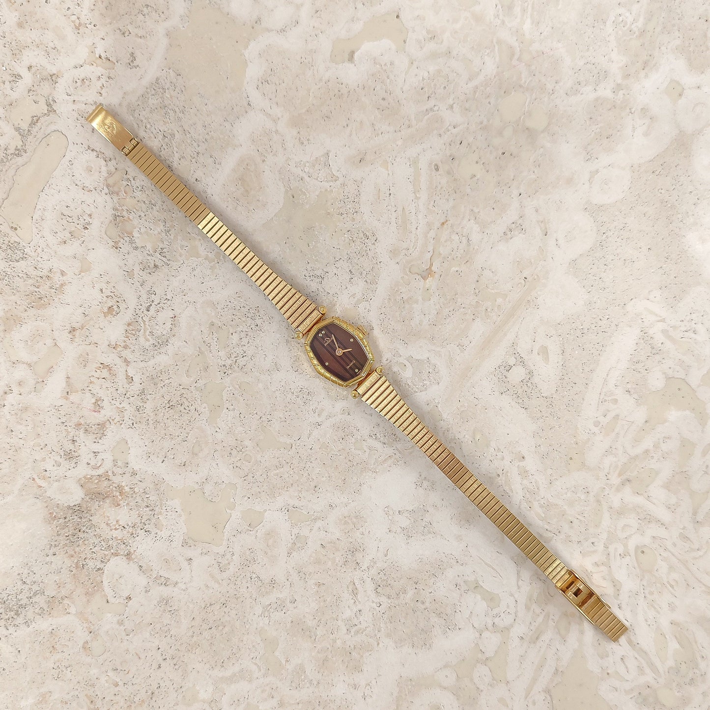 Jordache Vintage Saat